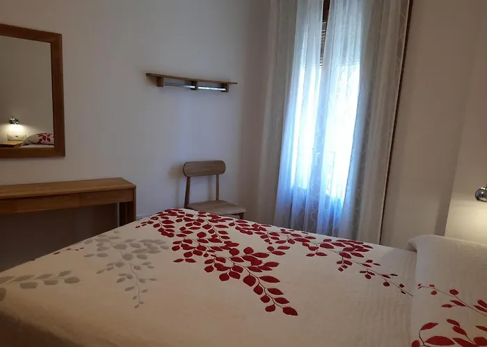 Doctor Fleming Apartment *